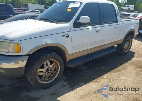 2002 Ford F-150 Lariat/Xlt из США, поврежденный, VIN 1FTRW08L22KA98816